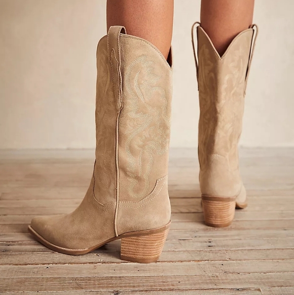 Jeffrey Campbell Dagget Western Cowboy Boot, sand suede - Picture 5 of 7